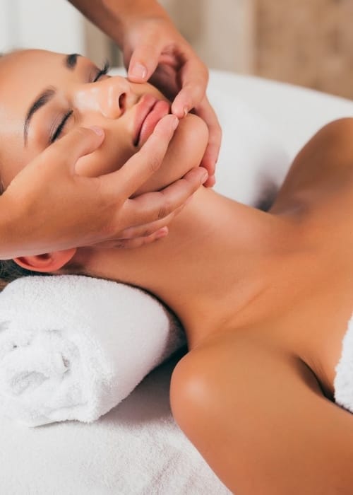 أبرز خطوات علاج الكلف بالوجه