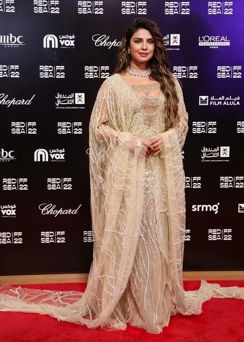 أجمل إطلالات النجمات في مهرجان البحر الأحمر السينمائي الدولي