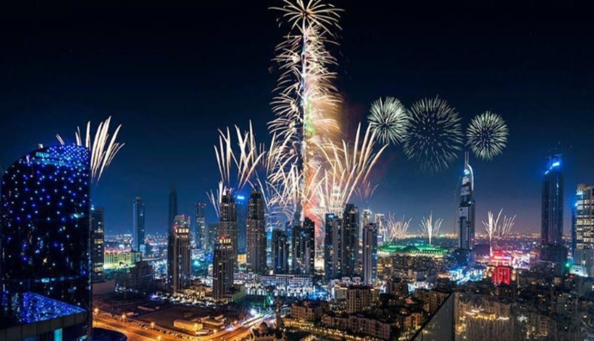 ليلة رأس السنة، أنت على موعد مع أضخم الألعاب النارية التي ستضيء دبي