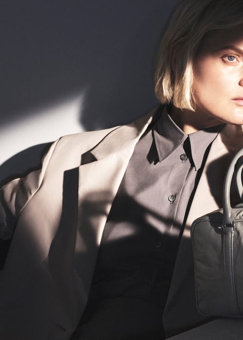 Prada تكشف عن حملتها الفريدة من نوعها لربيع وصيف 2023
