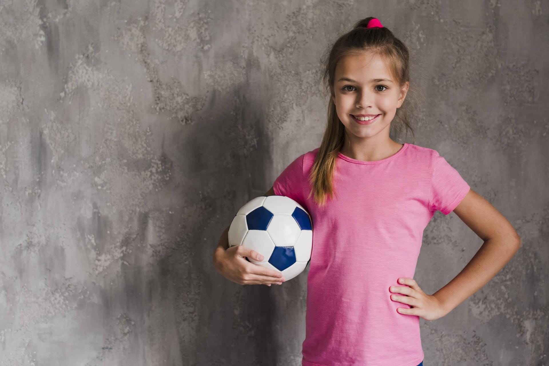 محتارة بماذا يمكن أن تسلّي طفلك بعد العودة من المدرسة؟ إليك الحل