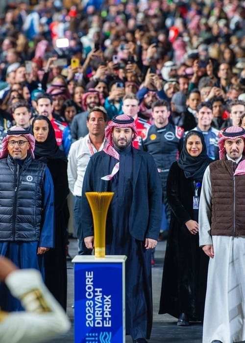 أضواء العريفي امرأة برزت ضمن فعالية فورمولا ١ الدرعية ٢٠٢٣