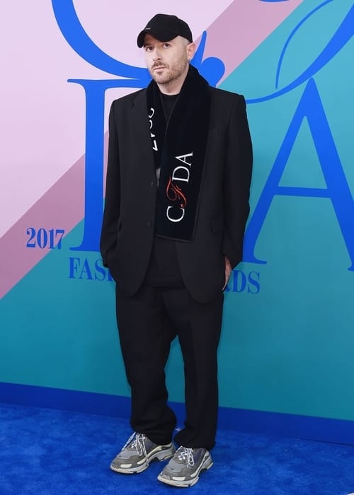 Balenciaga تعود إلى أسبوع الموضة وDemna يعيد إحياء جذورها