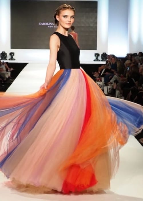 اول عرض ازياء لـCarolina Herrera خارج نيويورك