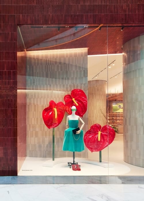 6 معلومات عن متجر CASA LOEWE في دبي مول