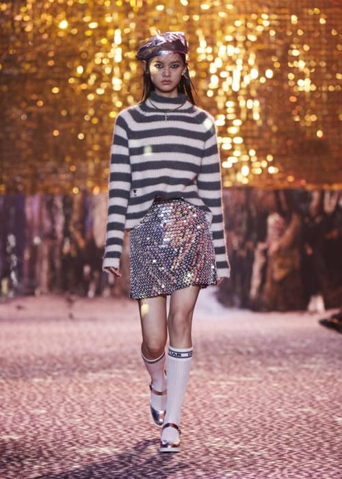 تابعي عرض Dior مباشرة من الهند