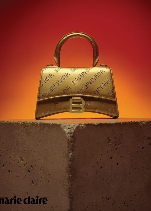 اشعلي شرارة كل من يراك مع هذه الإكسسوارات من Balenciaga