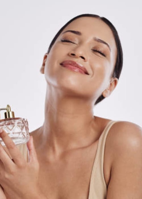 أفضل عطر نسائي ثابت يدوم طويلاً