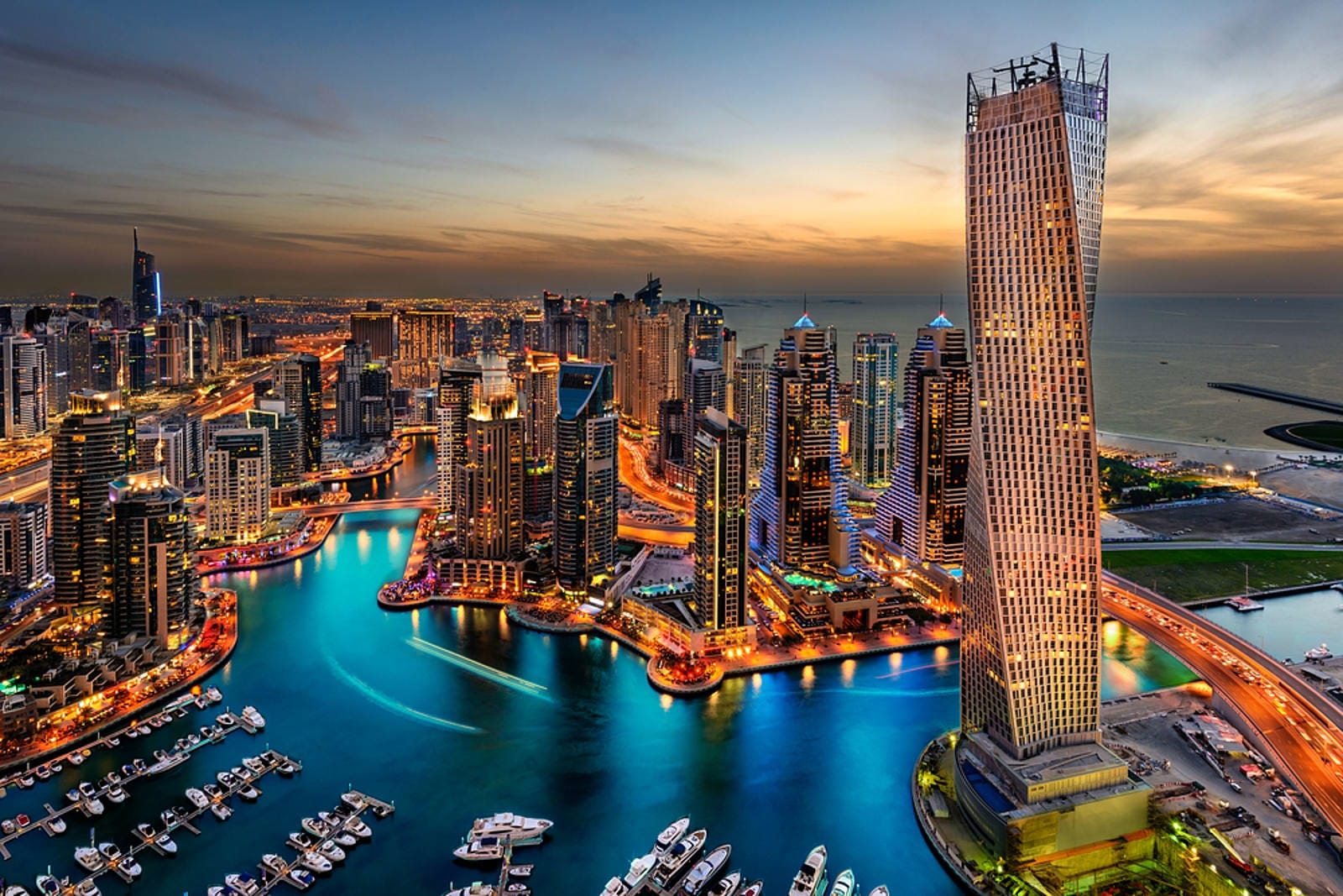 جواز السفر الإماراتي الأول عالميًا لعام 2023