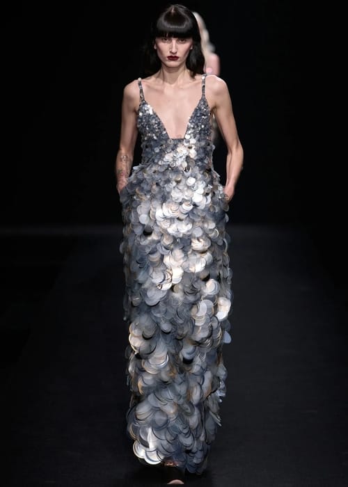 Valentino تكشف عن مكان عرض مجموعة الهوت كوتور لشتاء 2023-2024
