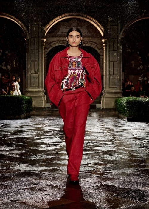 مجموعة Dior Cruise 2024 تكرم شخصية “فريدا كاهلو”
