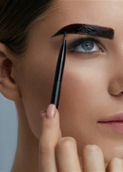 طريقة صبغ الحواجب خطوة بخطوة