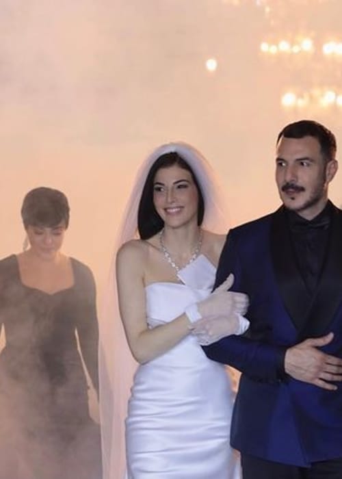 بطلة مسلسل الثمن عروس بإطلالة ناعمة ورومانسية!