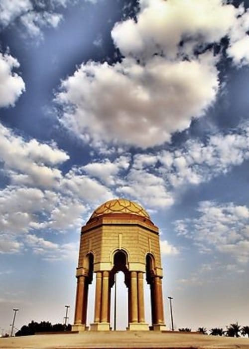 اين تقع رفحاء؟