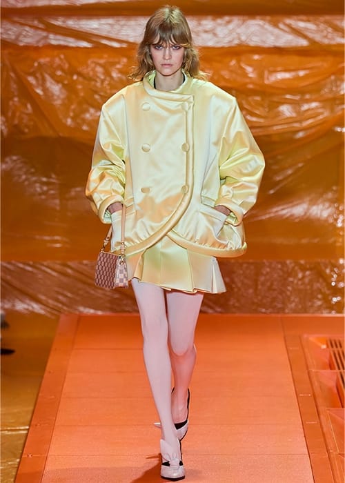 Louis Vuitton تقدم اجمل تصاميمها خلال مجموعة ربيع وصيف 2024