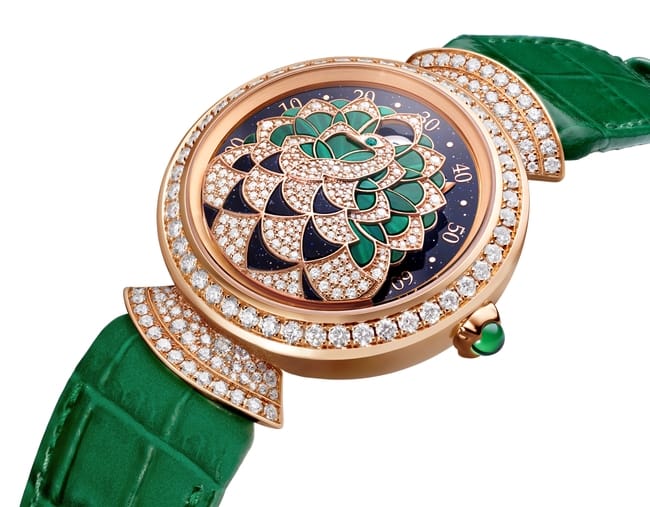 Divas’ Dream Peacock Jumping Hour