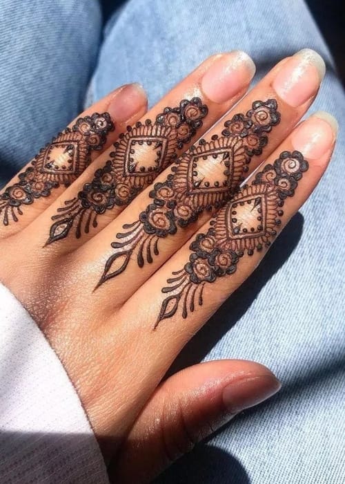 نقش حناء اصابع خفيف