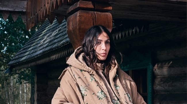 اكتشفي سحر مجموعة Miu Miu Holiday