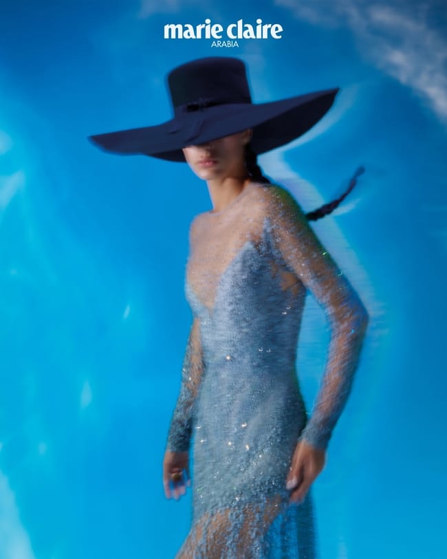 فستان من Elie Saab قبّعة من Patrizia Fabri