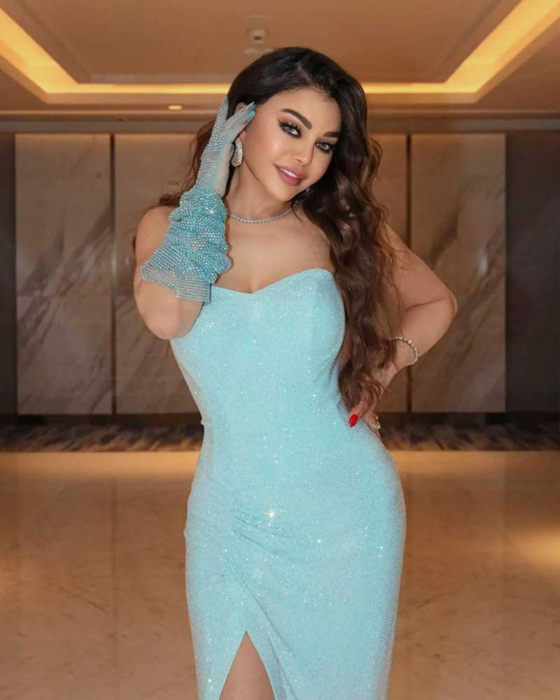 نصائح في الموضة يتبعها مشاهير جسم الساعة الرملية