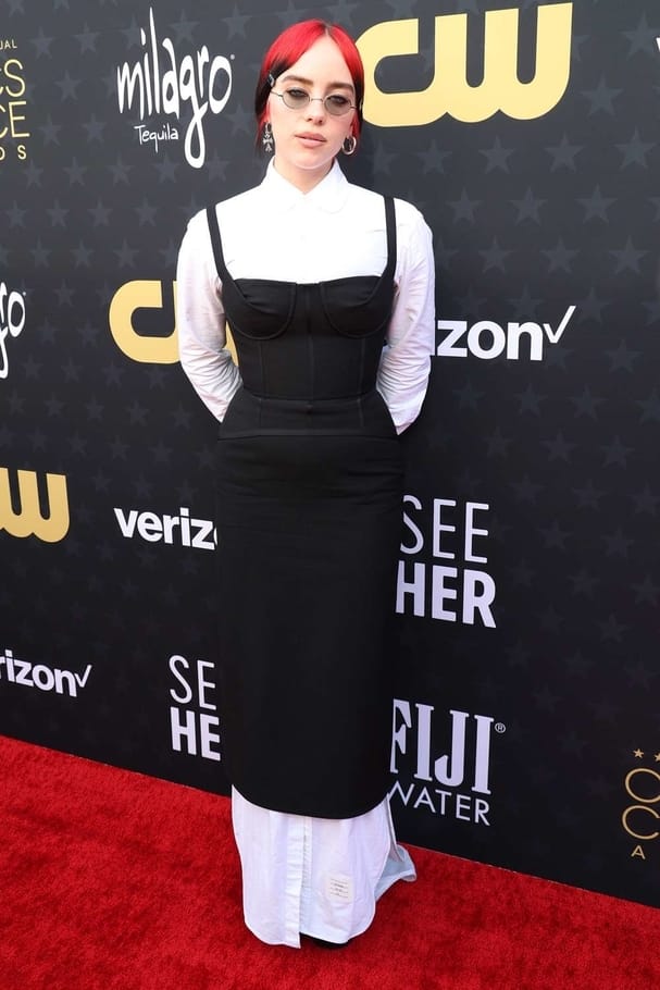 Billie Eilish بفستان Thom Browne