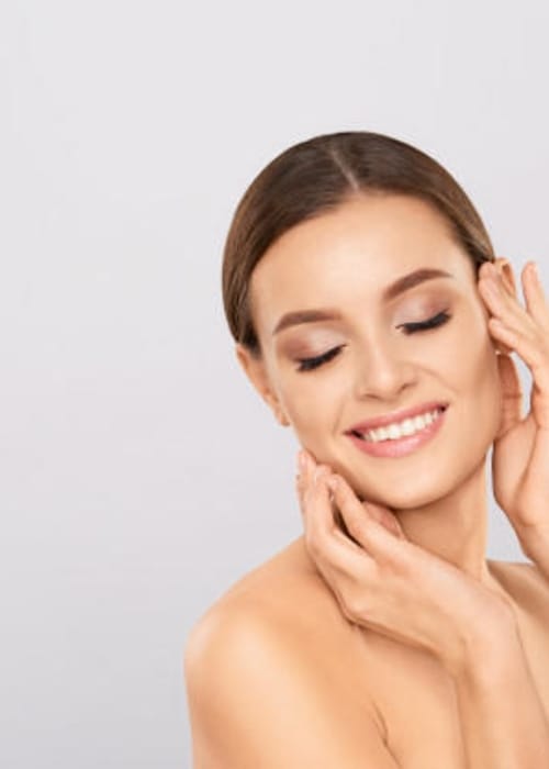 تونر للوجه طبيعي من مكونات متوفرة في كل منزل