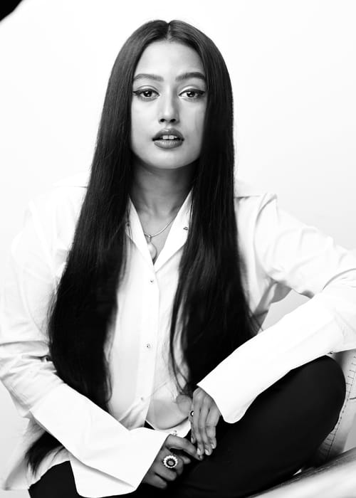Rhea Jacobs تطلق علامتها الصحية RHÉ