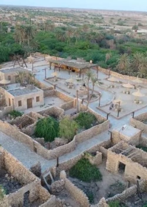 قرية القصار التراثية مقصد للسياح في جزيرة جازان