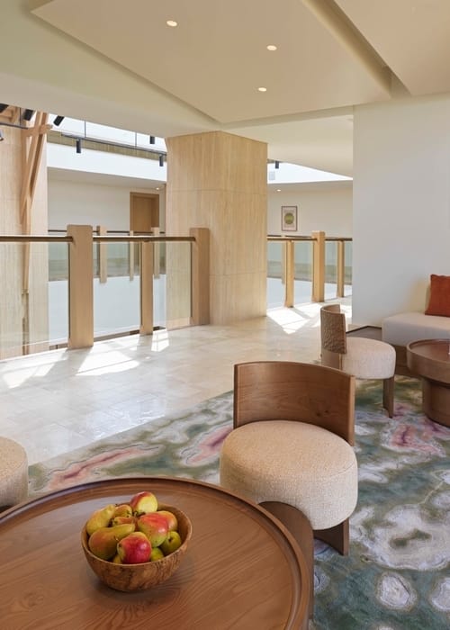 منتجع Sofitel جميرا يجمع ما بين التراث الفرنسي وسحر دبي