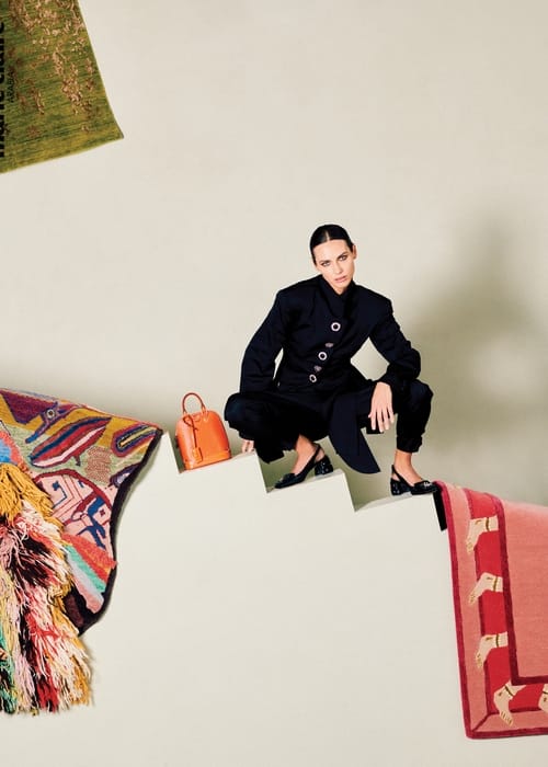 A Spark of Art! Color your Life with Statement Pieces