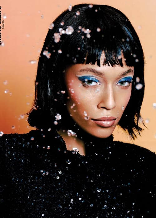 استوحي مكياج ربيع 2024 مع جلسة تصوير Chanel بعنوان Azure Allusions