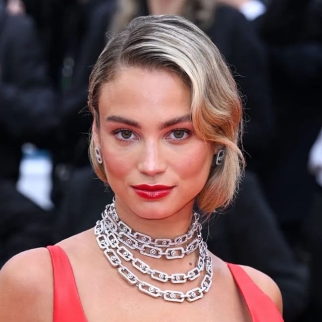 Rose Bertram بمجوهرات Messika