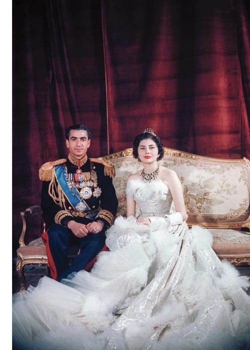 الاسلوب الايقوني لملكات الشرق: An enduring legacy of style and elegance