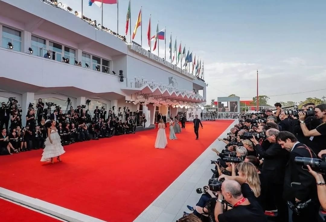 مخرجة عربية ضمن لجنة تحكيم مهرجان البندقية السينمائي