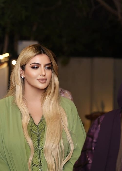 رسالة مؤثرة من الشيخة مهرة الى والدها