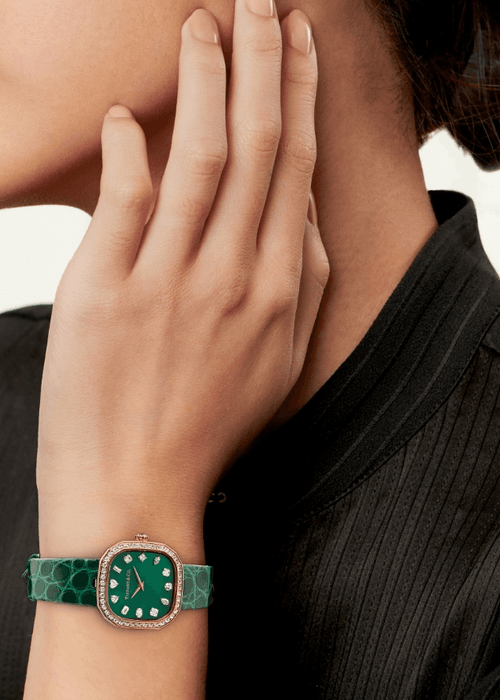 ساعة حصرية من .Tiffany & Co احتفالاً بيوم المرأة الإماراتية