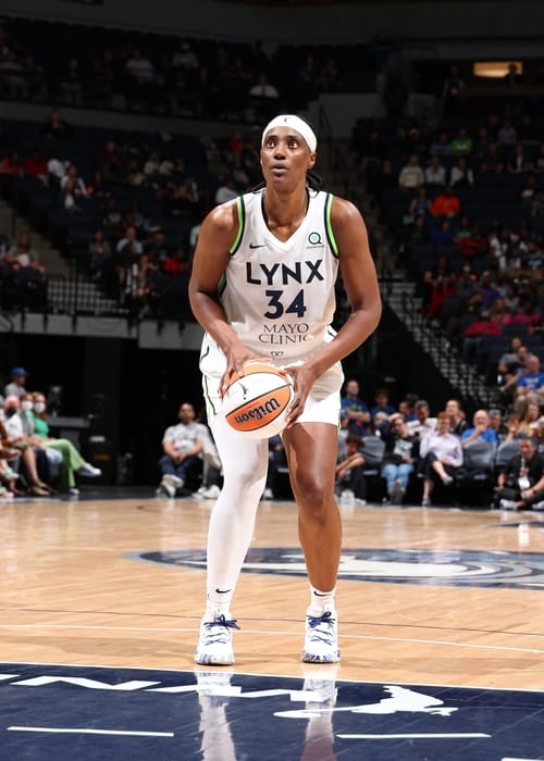 أساطير الـ NBA في أبوظبي!