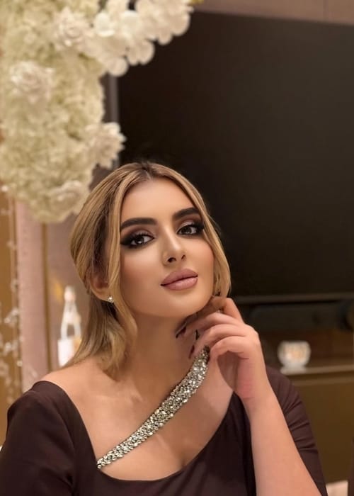 الشيخة مهرة تجتمع وفرنش مونتانا مجددًا وإطلالتها حديث محبيها