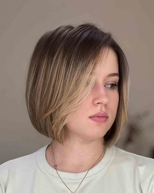 Haircuts for a full oval face2.jpg