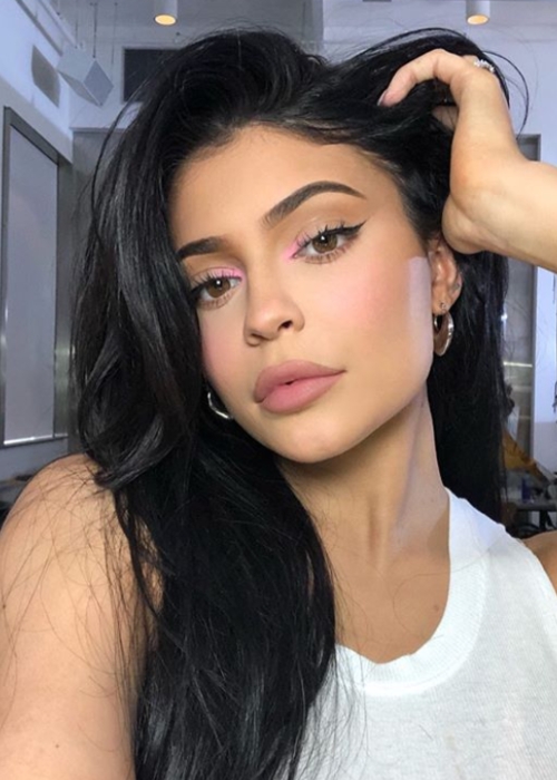 لن تصدّقي كم تجني Kylie Jenner مقابل منشوراتها على إنستجرام