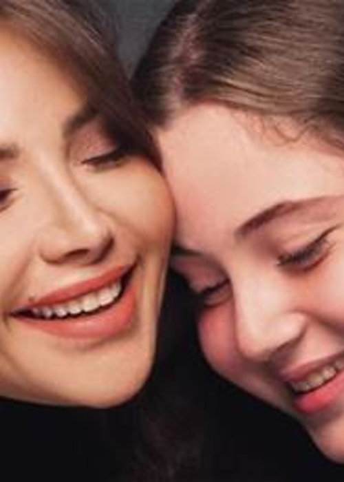 بنت سلافة معمار نسخة عن والدتها