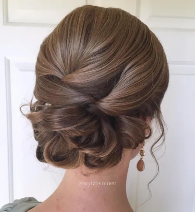 تسريحة Weaved and Looped Style.jpg