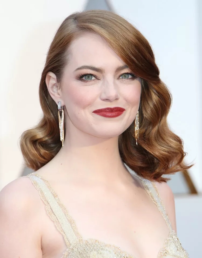 تسريحة Hollywood Waves