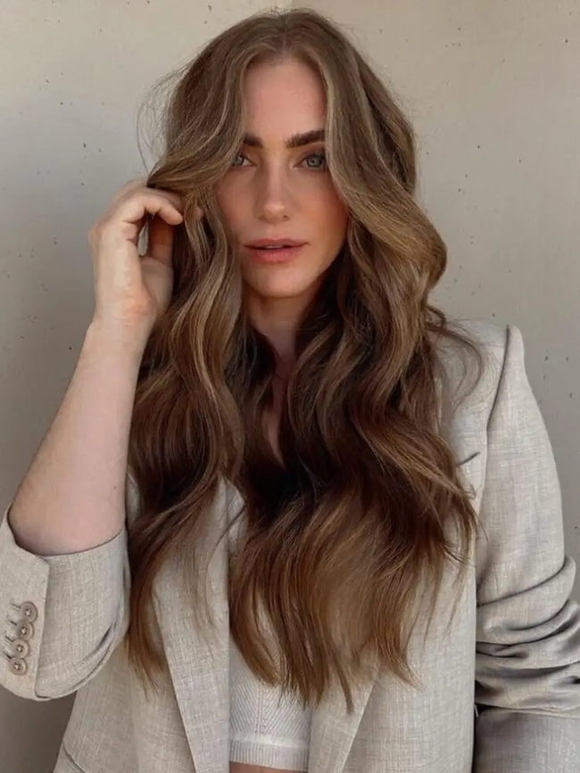 قصة Wavy Layers