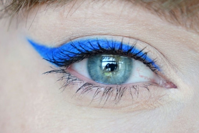 ستايل Colored Eyeliner