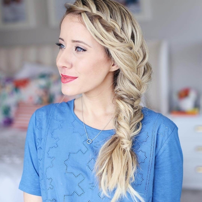 تسريحة Romantic Waterfall Braid