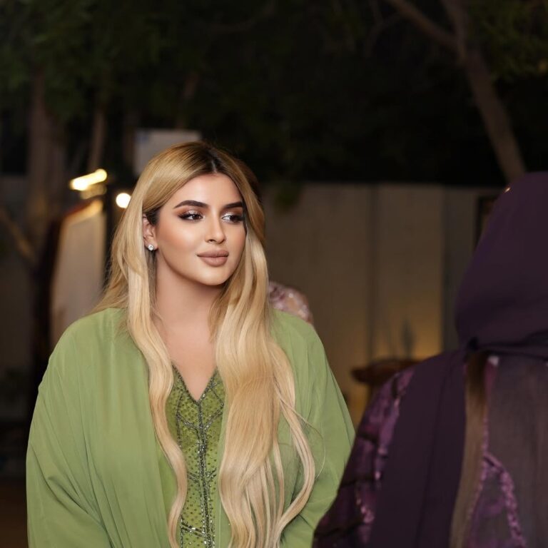 الشيخة مهرة ومنشور يحمل اسم “Xtianna” يحيّر متابعيها