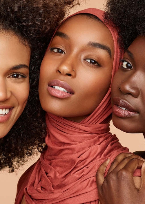 كيف أعرف لون بشرتي الحقيقي بخطوات بسيطة؟