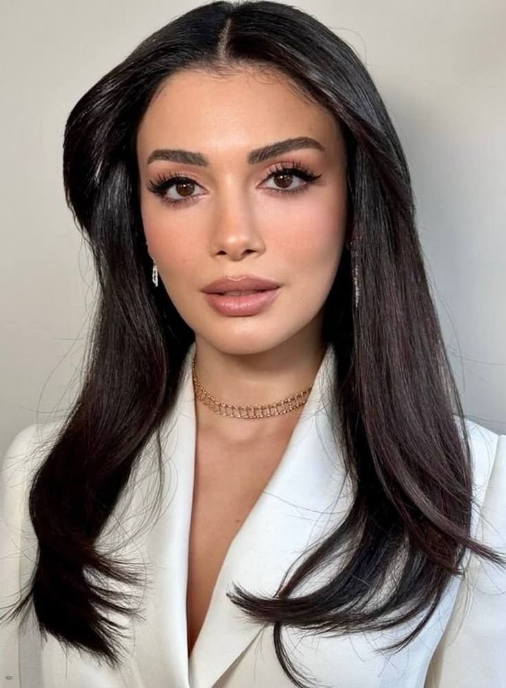 صراعات عائلية، حب وانتقام في المسلسل التركي الجديد “عيناها كالبحر الأسود”