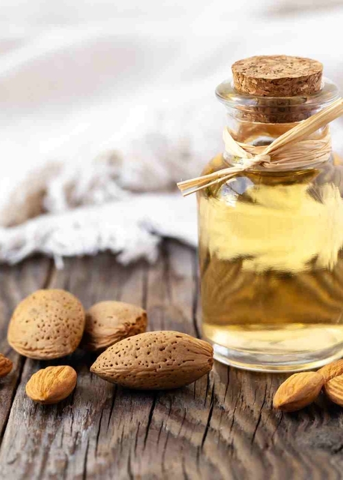 فوائد زيت اللوز المر للجسم لرحلة تجميلية لا حدود لها!